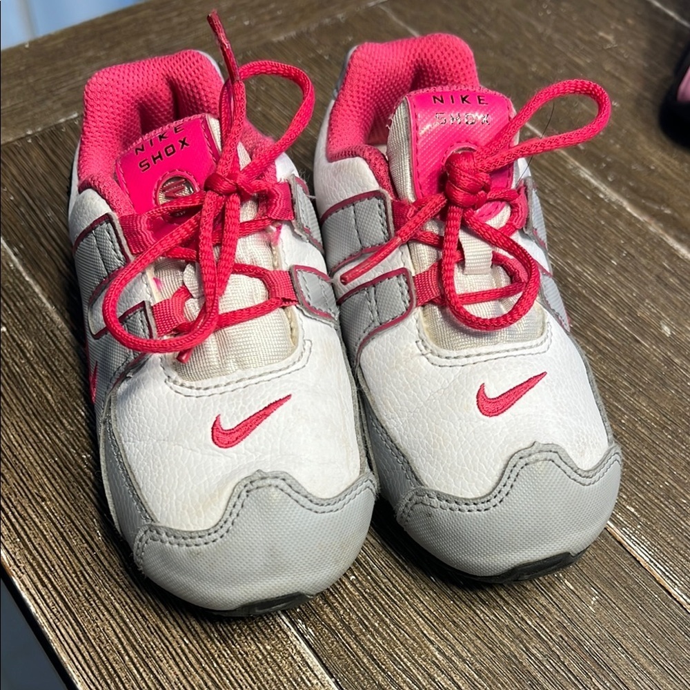 Vtg‎ Nike Shox Pink and Gray Sneakers